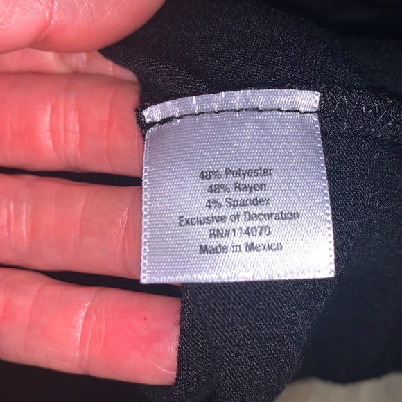 ⭐️a.n.a Size xs black top⭐️ - Picture 4 of 5